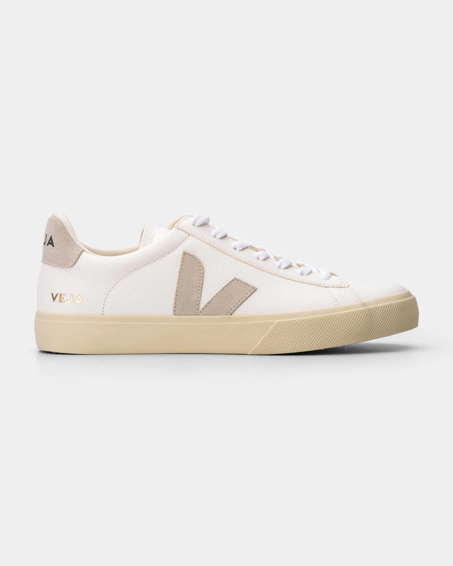 (Core) Veja Woman Sneaker Campo Chrome Free CP0502429A Extra White Natural Suede